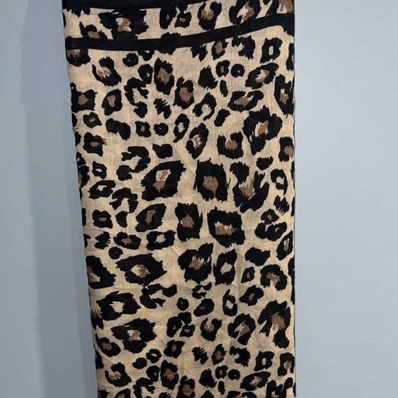 Cheetah print scarf - Picture 3 of 6